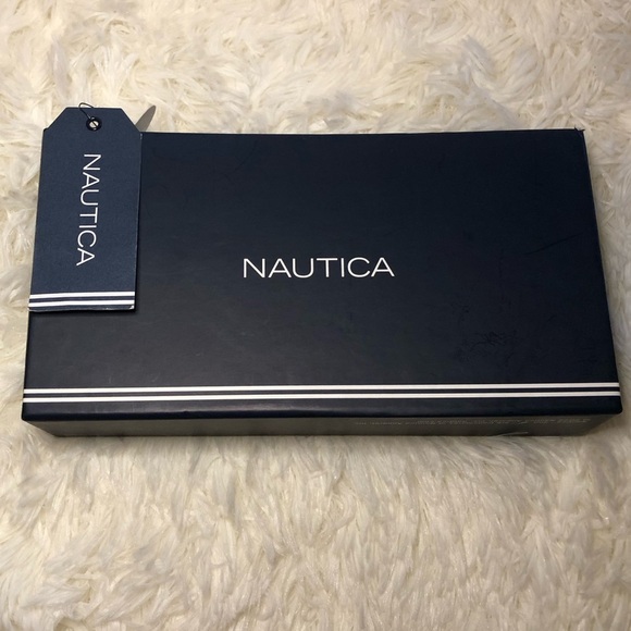 Nautica Red and Black Checkered Wallet - Picture 7 of 12